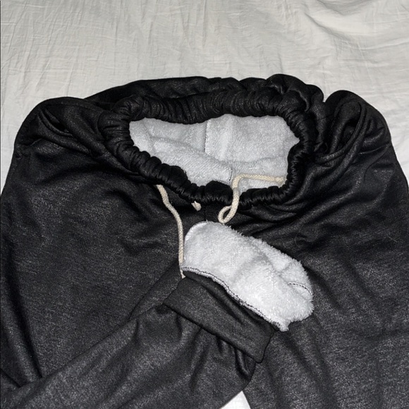 fuzzy sweats - Picture 2 of 2